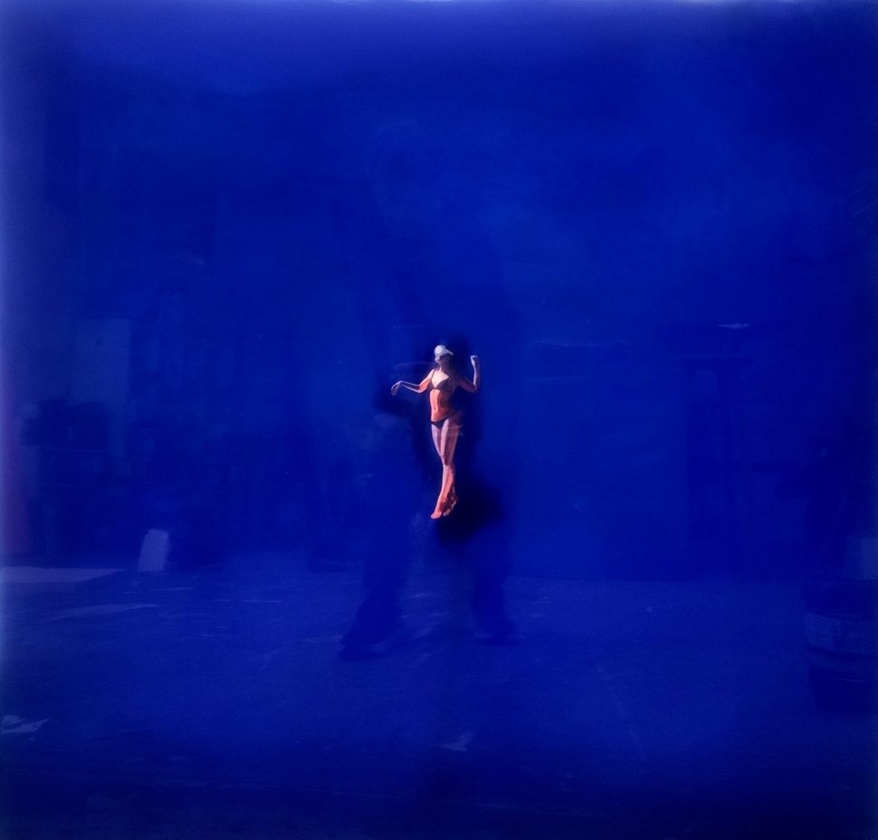 Blue IX 100x100cm Acrílico y resinas sobre tabla