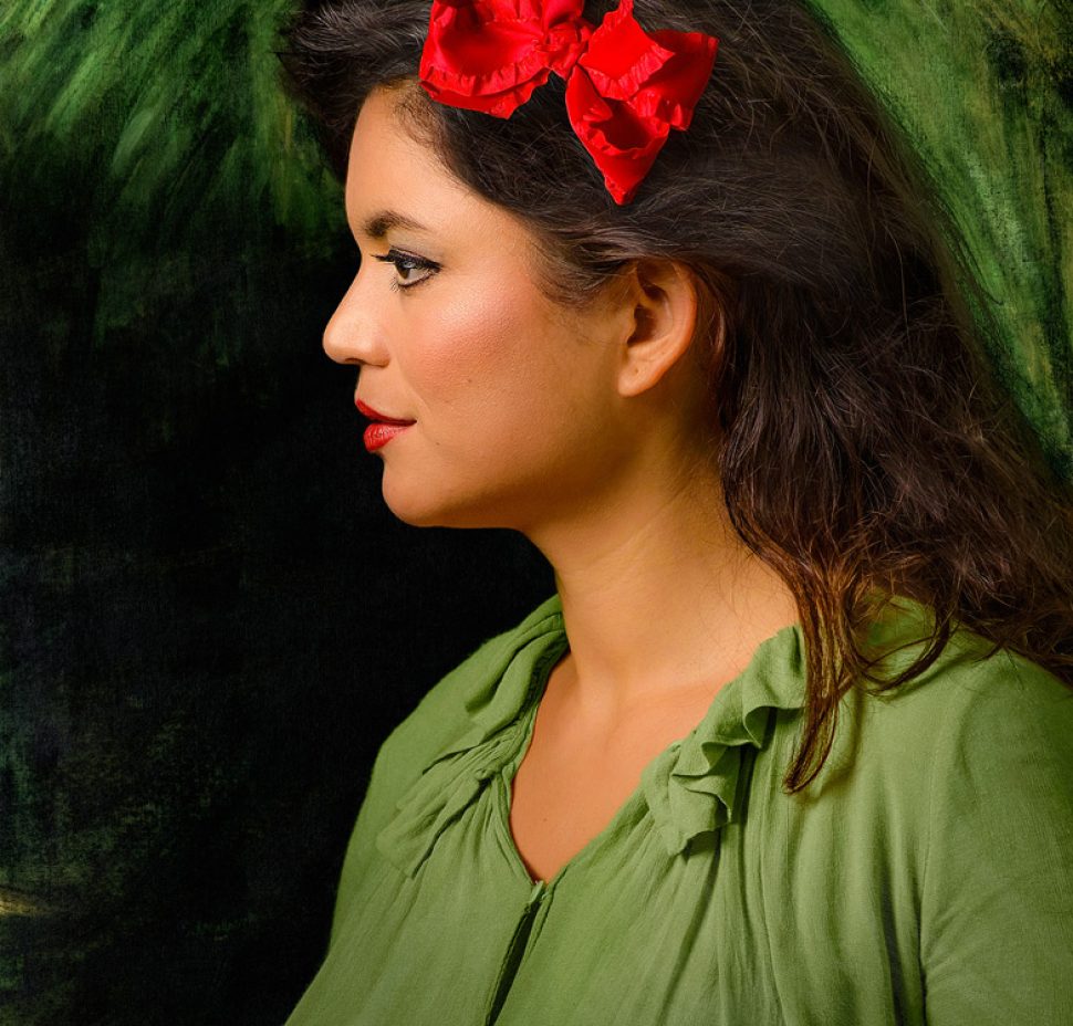 portrait-of-a-woman-with-a-red-ribbon-web